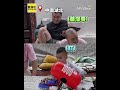 為了出門拼了！父子聯手「越獄大作戰」被黏人兒抓包一秒變雕像 #shorts
