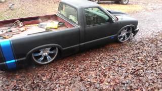 Bagged s10 on 22s