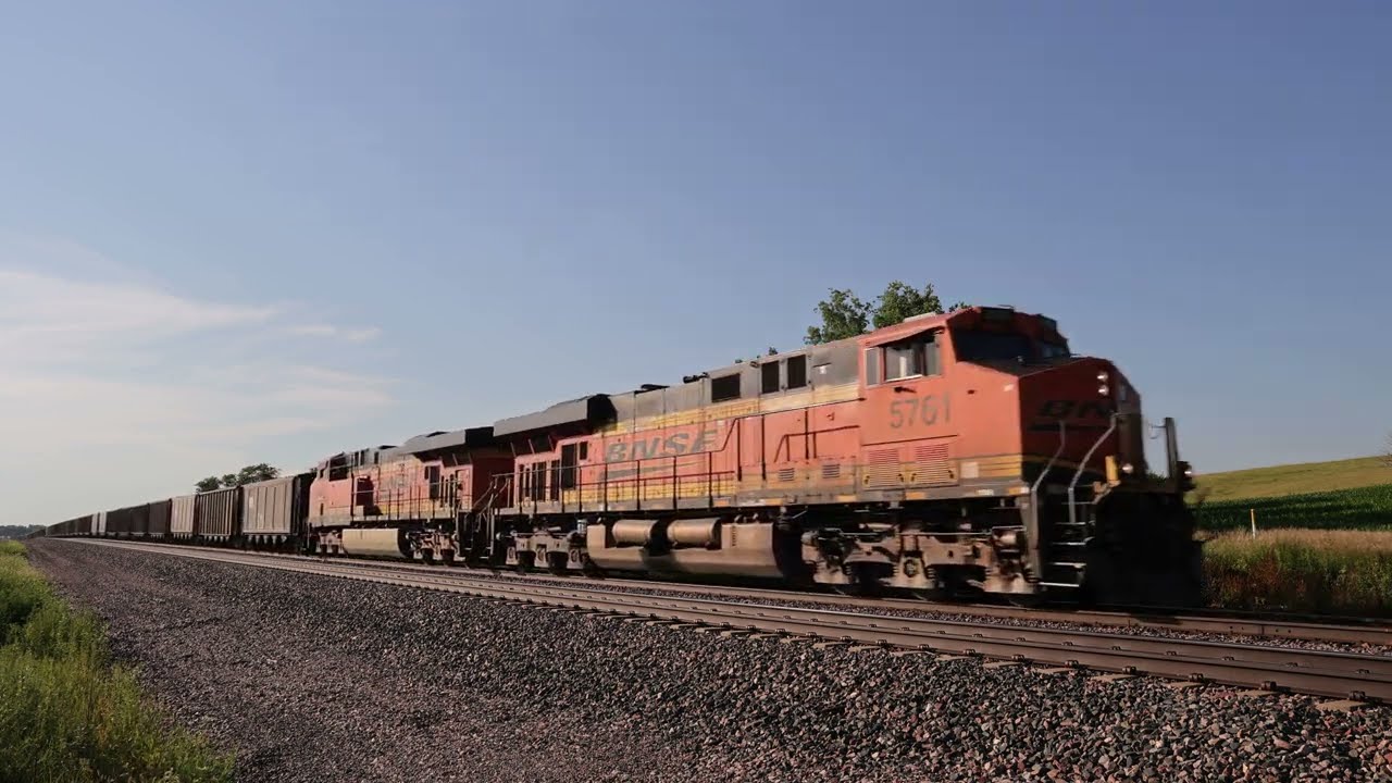 BNSF 5761 East