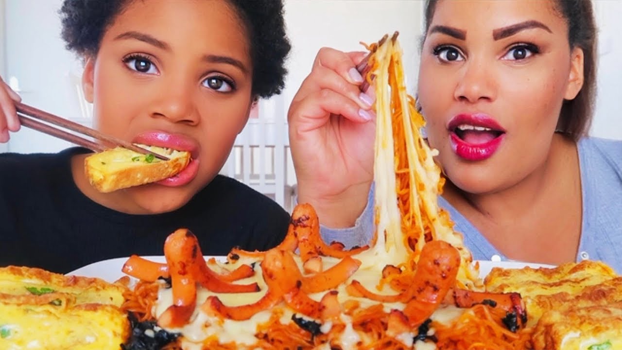 #17 REQUEST CHEESY FIRE NOODLES, ROLLED EGGS MUKBANG