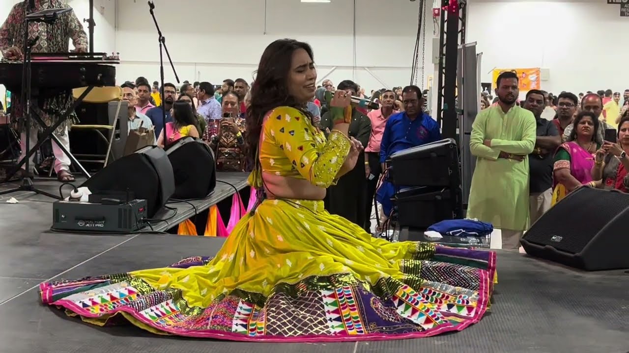 Ishani Dave USA Garba 2025. ઈશાની દવે ગરબા 2025. 