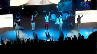 Stand Up - One Direction in Nottingham Resimi