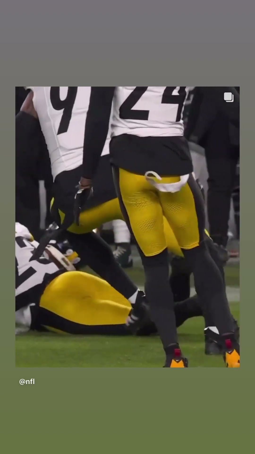 He punched the ball ? #hoodnews #philadelphiaeagles #steelers #fumble #jalenhurts #TjWatt #defense