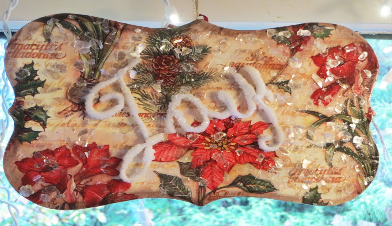 Decoupage Tutorial Christmas Wrapping paper over Wood Plaque