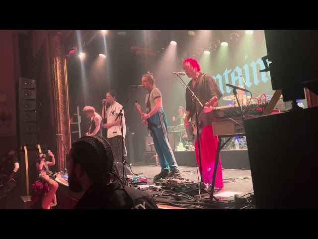 Fontaines DC’s NEW SONG “Favorite” played LIVE for FIRST TIME. #fontainesdc #favorite class=