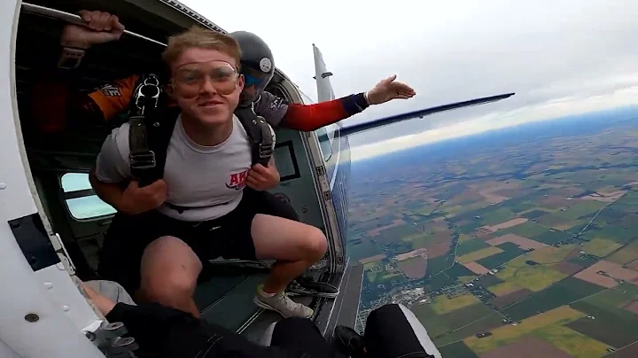 Connor Lang - Tandem Skydive at Skydive Indianapolis
