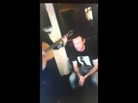 Wayne Rooney and ed sheeran singing in the pub