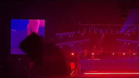 "Stranger" - Doja Cat Live in Manila 2025 #TourMaVie [4K] | trina.ph