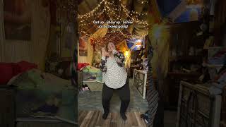 Dancing at @the1870studio Isn’t this room magical?! #babydoll #jamiemiller #thevoice #trendingnow