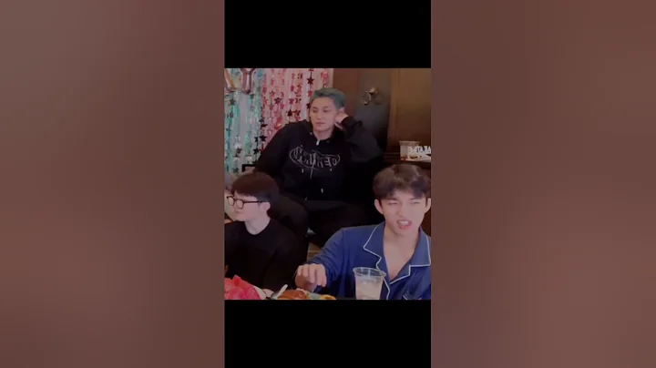 Dokeyom side eyeing mingyu 👀😆#dokyeom #mingyu #svt #seventeen #kpop