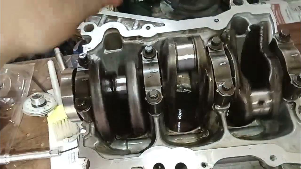 Engine crankshaft rotation after Bolt tightening torque wrench. YouTube