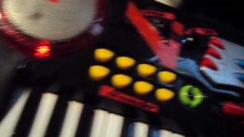 Found glitch on The It Lives V5 circuit bent keyboard