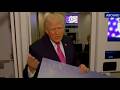 Trump Humiliates Himself on Air Force One 😱