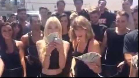 Taylor Swift on ALS Ice Bucket Challenge