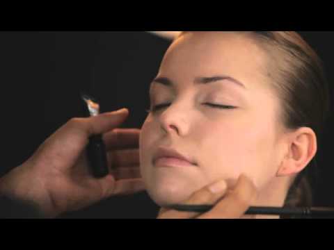 Video: Nahá Nálada: 7 Kozmetických Výrobkov, S Ktorými Nepotrebujete Make-up
