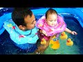 PAPA JAGA BABY 👶 Jellyca Bayi Lucu Imut Berenang 🥰 BABY Swimming
