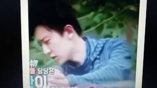 Chanyeol waking up