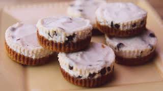 Chocolate Chip Cheesecake Recipe + Healthy Banana Split + Healthy Oatmeal Cookies