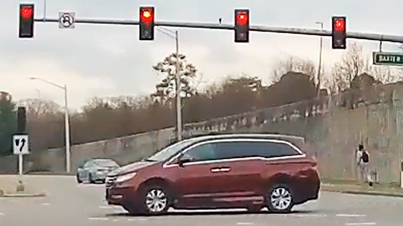 Red Light Means Go (IDIOTS IN CARS) - YouTube