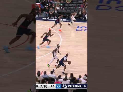 Chris Paul dime to Kawhi👀