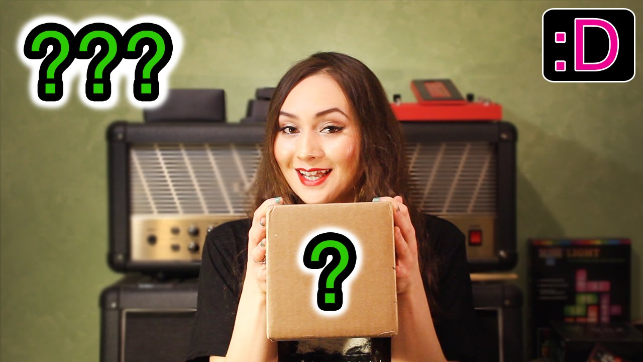Watch What's in the box? + Guitar accessory giveaway on Twitter on YouTube Watch What's in the box? + Guitar accessory giveaway on Twitter on YouTube