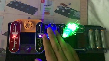 Snap Circuits Bric Structures 4 Lights and Clicking