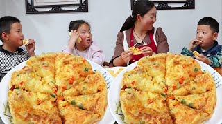 Teach you to make pizza at home. The two flavors are fluffy  soft and brushed. The children are rea by 陕北改艳 7,291 views 9 days ago 11 minutes, 24 seconds
