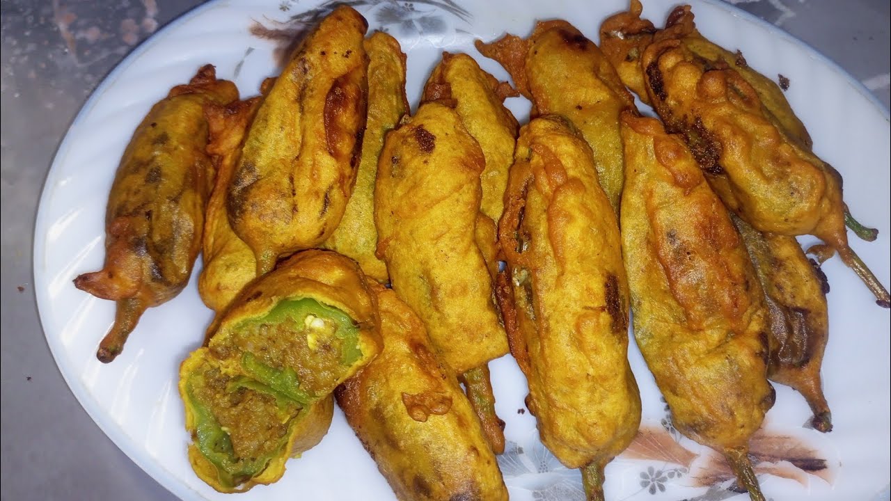 Mirch pakora  Recipe (Ramzan recipes) by kanwal Shoaib subscribe my channel 😊 please 