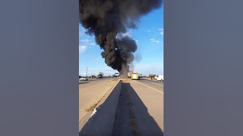 Huge smoke plume after semis crash on I-70 in Aurora