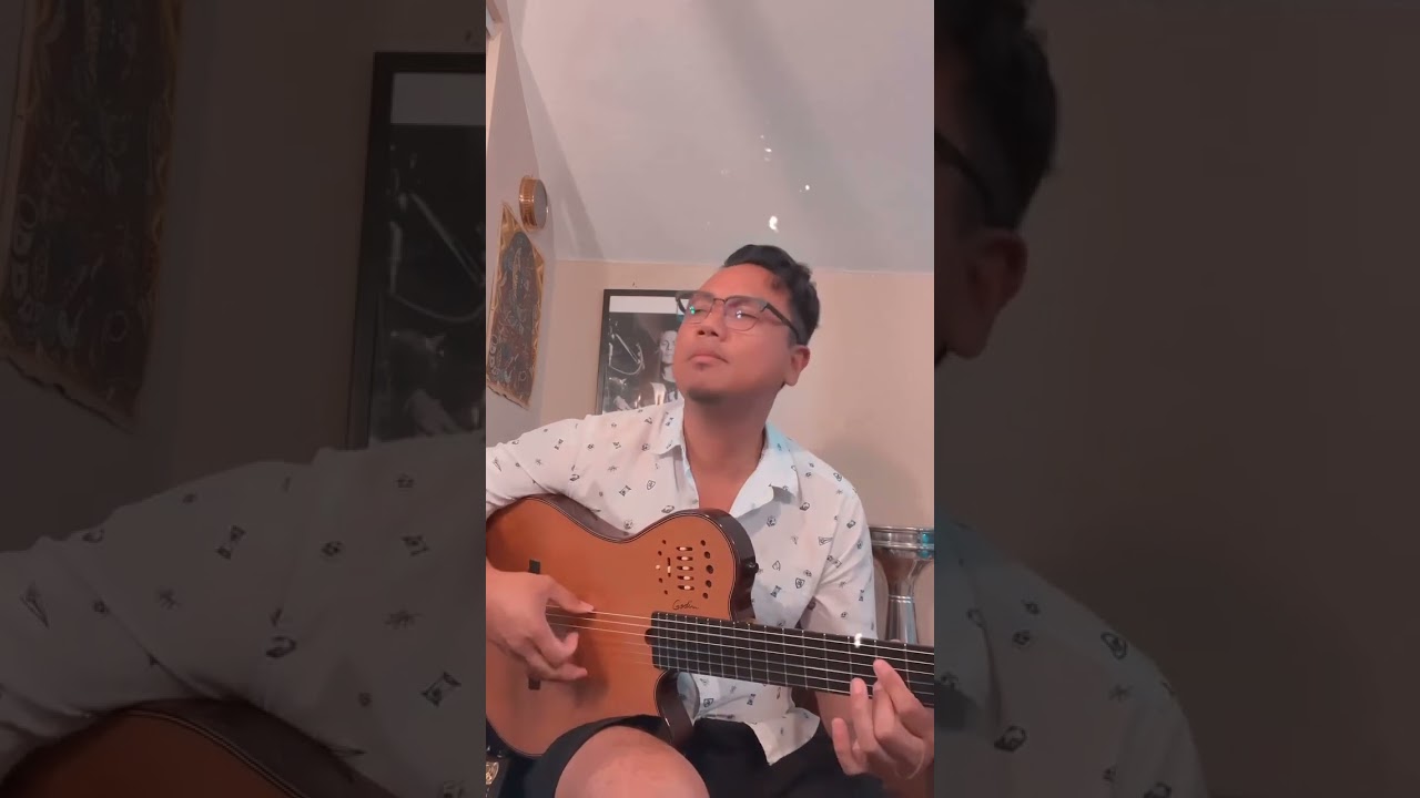 2025 Godin Grand Concert Mundial Mahogany Deluxe