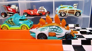 JNR Hot Wheels Dinosaurs Motosaurus Tricera-Truck Jurassic World  20181026 Jammers N Racing
