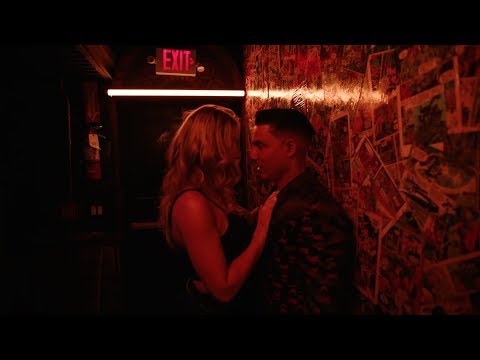 Rey Chavez – Admitelo [Official Video] Bachata 2019