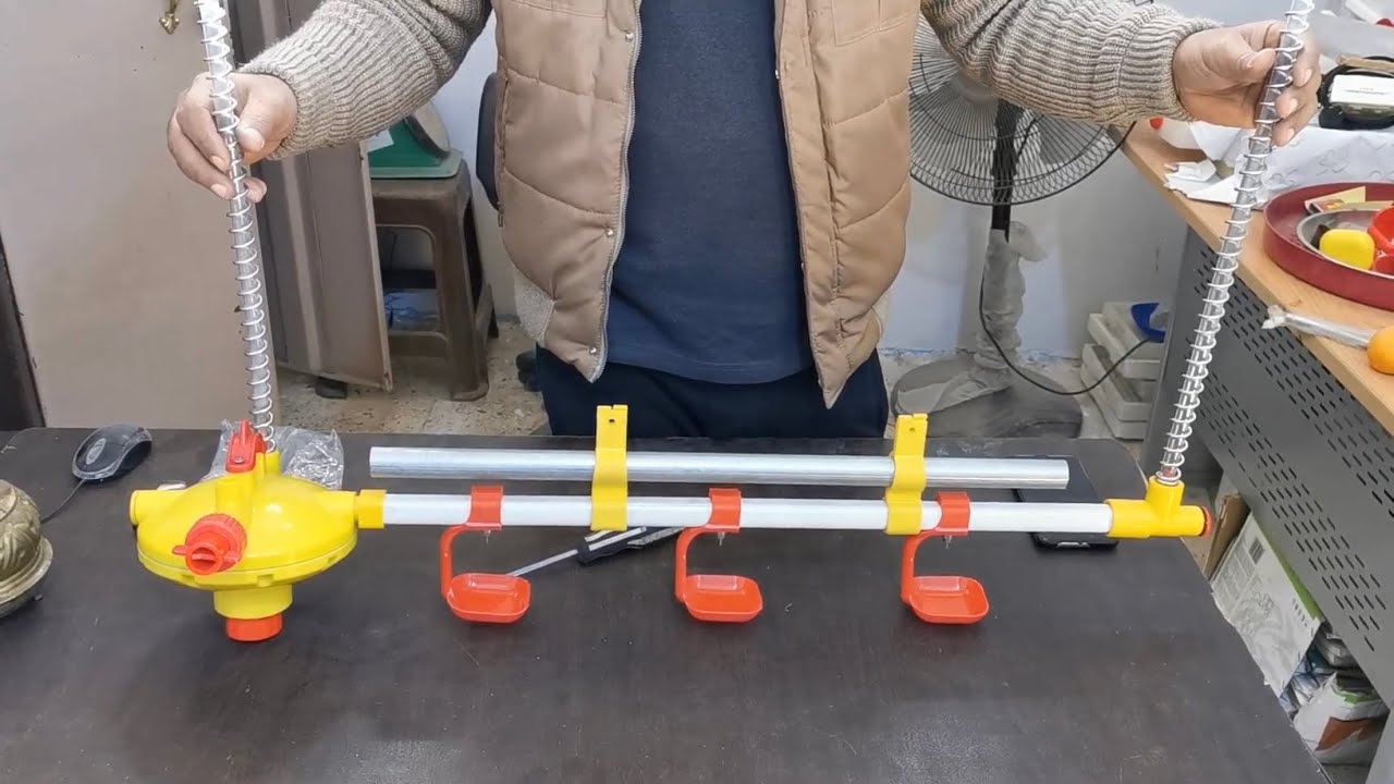 خط نبل اوتوماتيك للدواجن شرح تجميع وتركيب منظم المياه في خط النبل