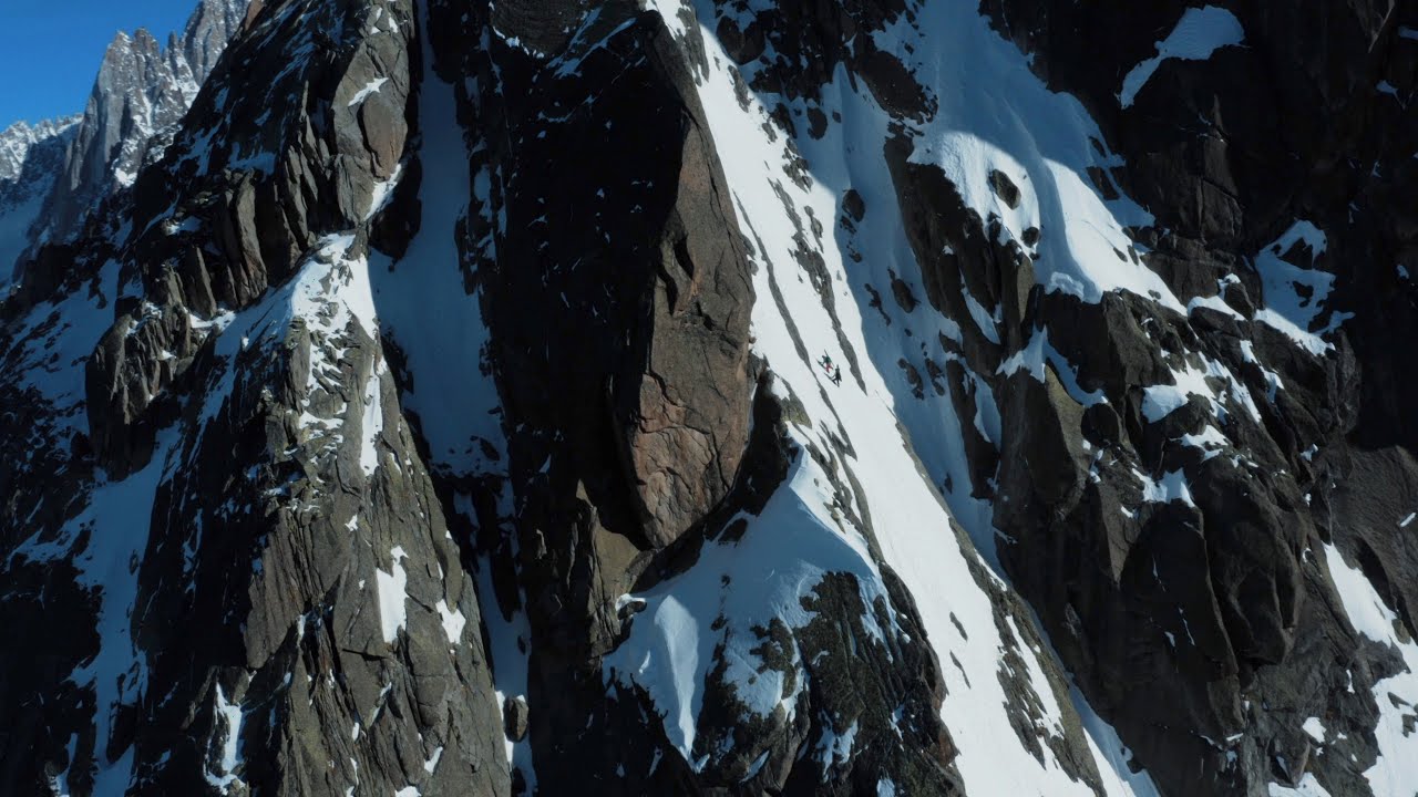 Yannick Boissenot and Julien "Pica" Herry first descent of the Beuf-Sara couloir, Chamonix.