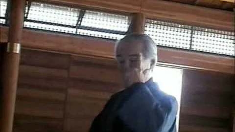 Tsutomu Ohshima on suwari-waza for Shotokan Karate