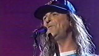 Kim Mitchell - Go for Soda (live on Rita MacNeil, 1995)