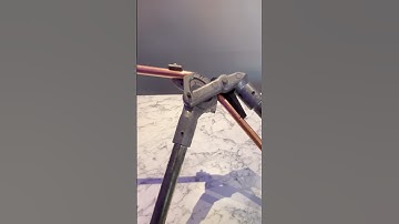 Achieve Perfect Offset Bend in Copper Pipe Every Time #diy #asmr #tips #plumbing #youtubeshorts