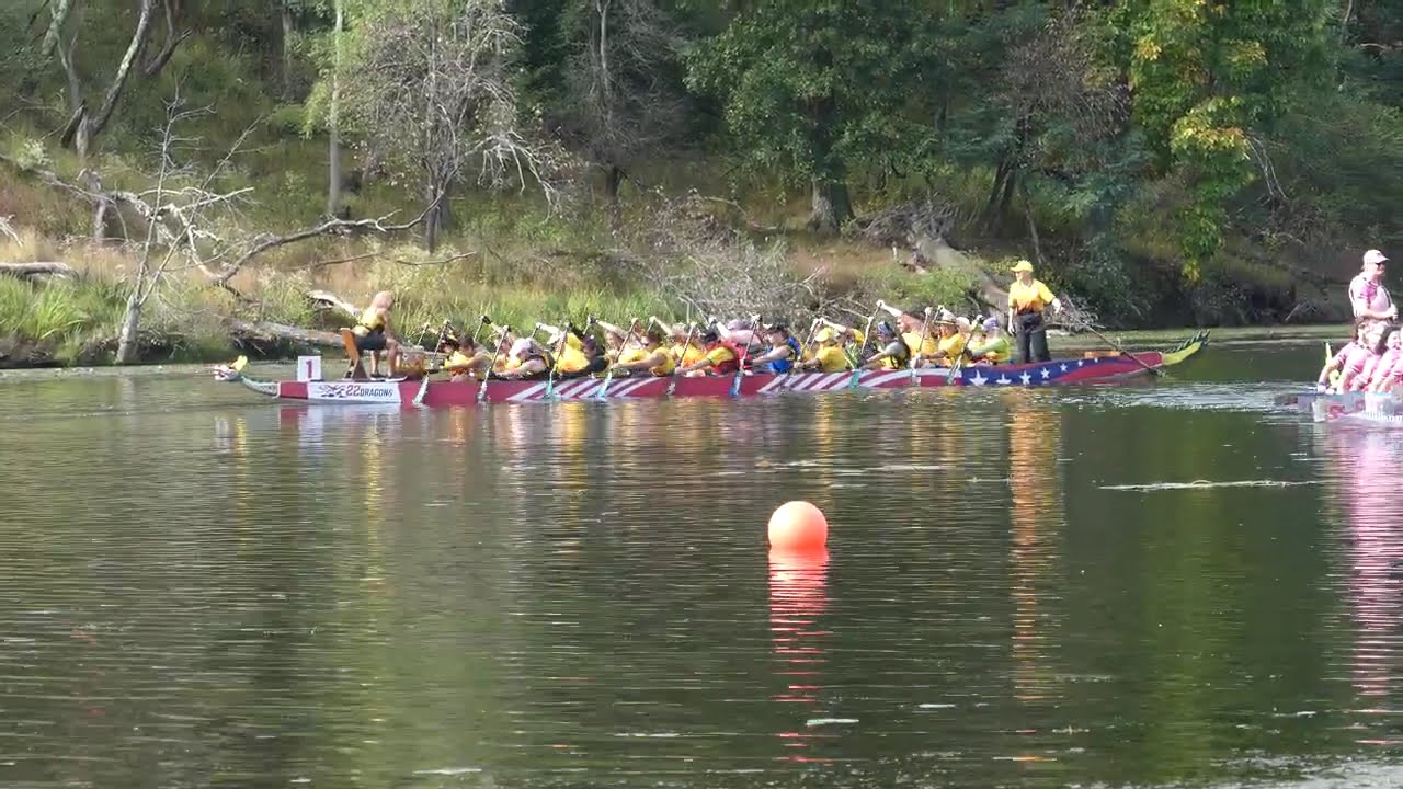Pittsburgh race 1 1 paddling from dock