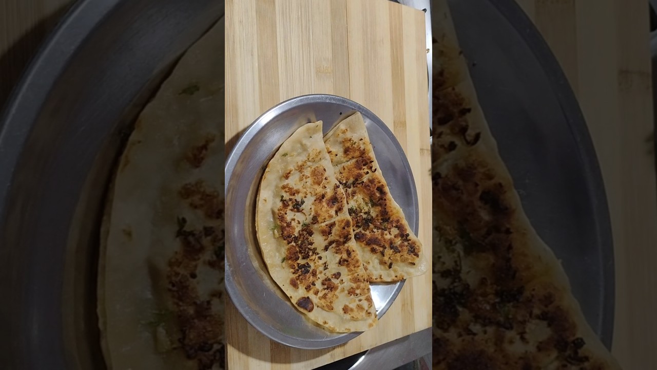 Batar garlic paratha! Cheesy and very tasty 🤤😋 