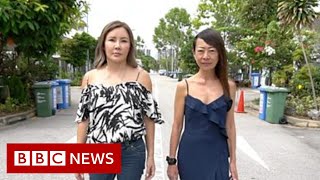 Singapore: The mums asking suicidal teens to 'please stay' - BBC News