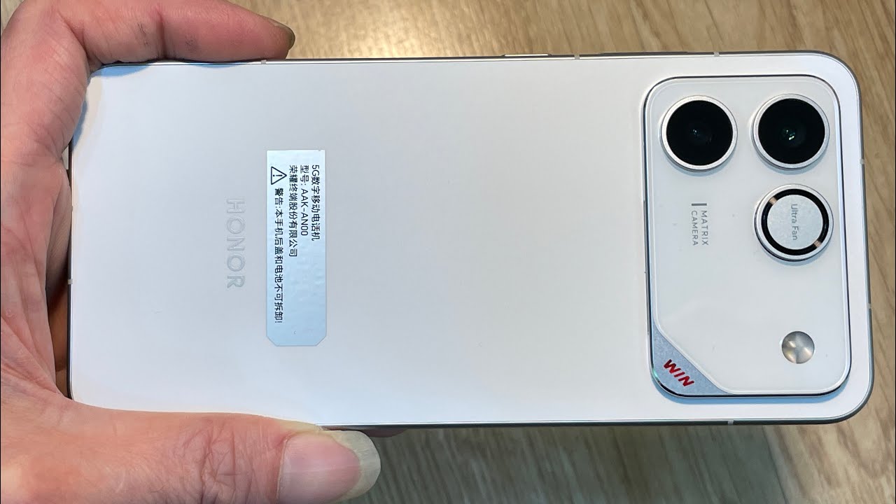 Honor Win RT White 指定赢Unboxing @limfastech - YouTube