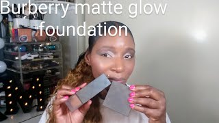 REVIEW & TUTORIAL BURBERRY MATTE GLOW FOUNDATION & COMPACT POWDER ON DEEPER SKIN