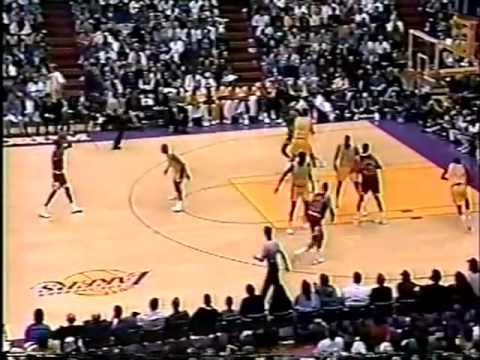 Michael Jordan 54 pts vs. Lakers - 1992