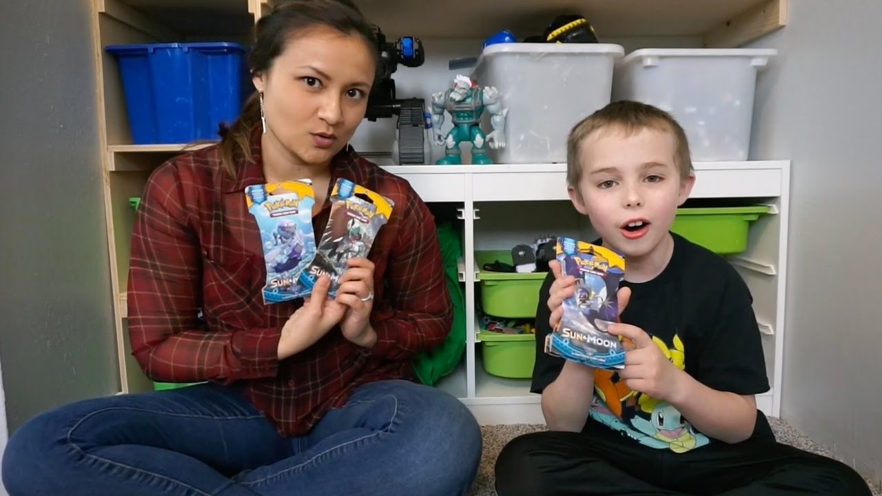 Logan's World pulls the Lapras GX from Sun & Moon (full opening, 7 min)