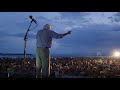 Senator Bernie Sanders Introduces Twiddle at Tumble Down 2018