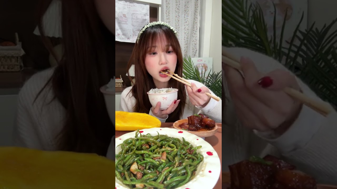 Homemade Dish Delight: Braised Pork and Shredded Kidney Beans Stir-Fry