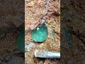 Gem stones from the canyon, amethyst and veined agate. diamonds and gold