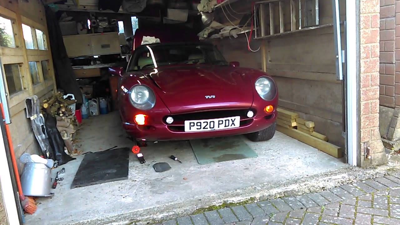 TVR Chimaera LED front indicator test - YouTube