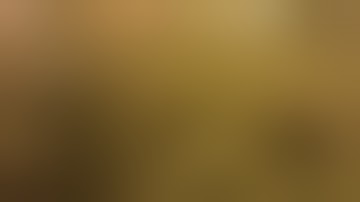 Green Crack Wk 2 flowering