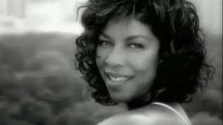 Natalie Cole (1950-2015) - Virtual Duet with Nat King Cole (1919-1965) - When I Fall in Love (1996)